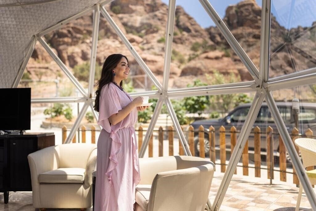 Панорама The Rock Camp Petra 2*