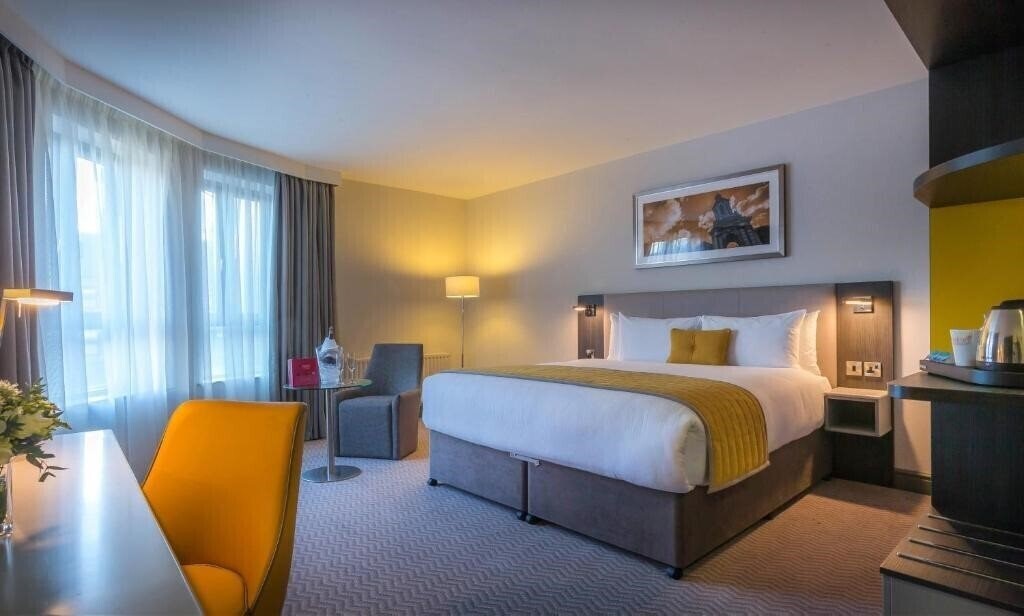 Апартаменты Maldron Hotel Pearse Street 4*