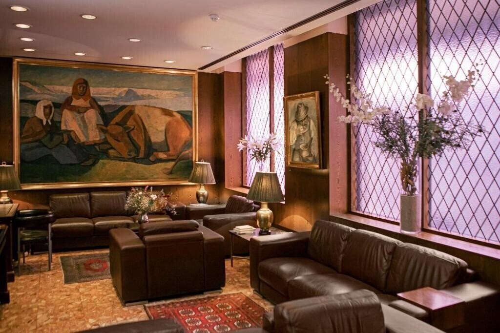 Апартаменты Holt 4*