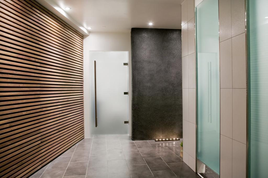 Апартаменты Arnarhvoll Center Hotel 3*