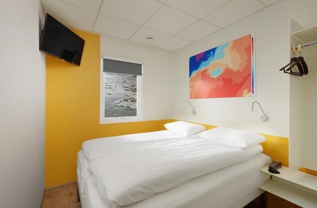 Панорама Cabin Hotel 2*