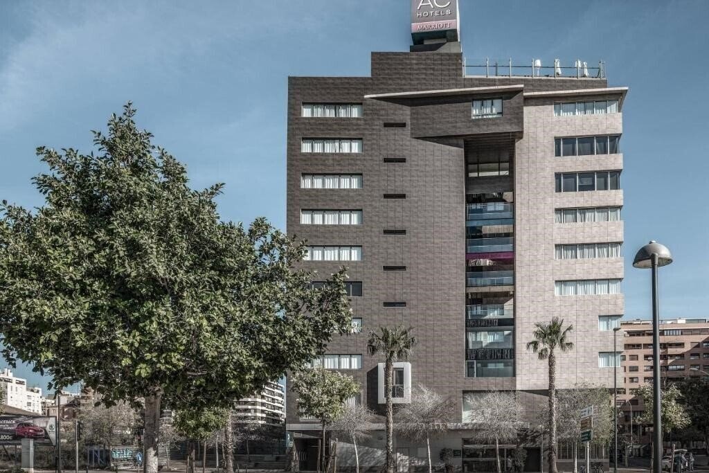 Готель AC Hotel by Marriott Alicante 4*