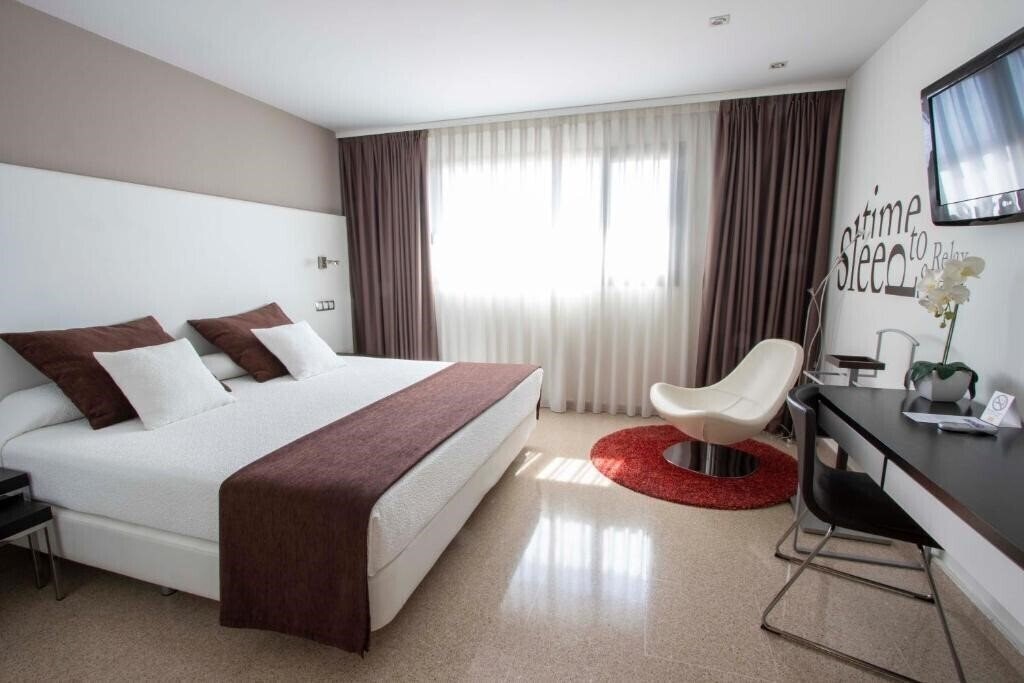 Панорама Villa Alojamiento Y Congresos 3*