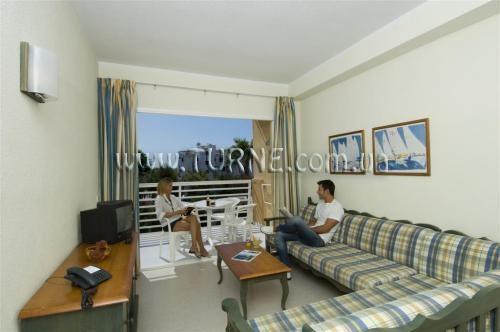 Фотографія Ferrer Maristany 4*