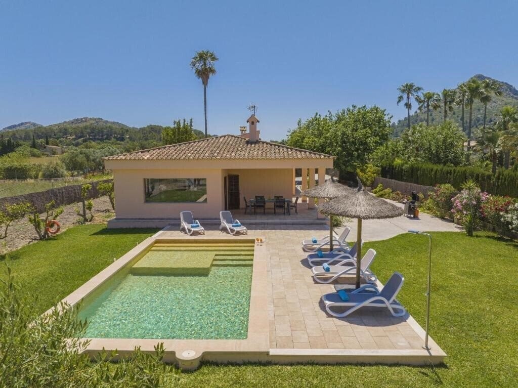 Готель Villa Can Segue 3*