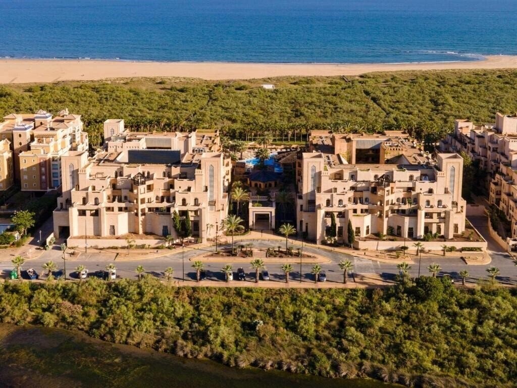 Територія Iberostar Isla Canela 4*