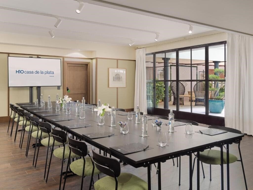 Фотографія H10 Casa De La Plata 4*