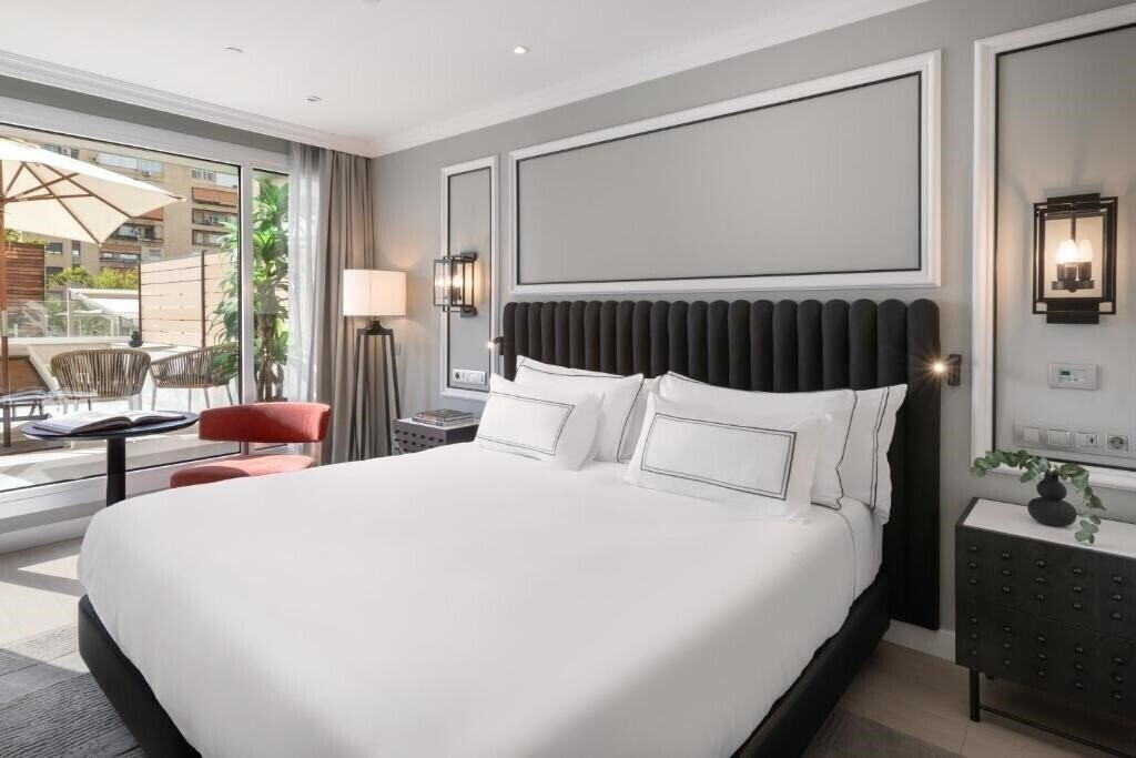 Панорама Melia Sevilla 4*