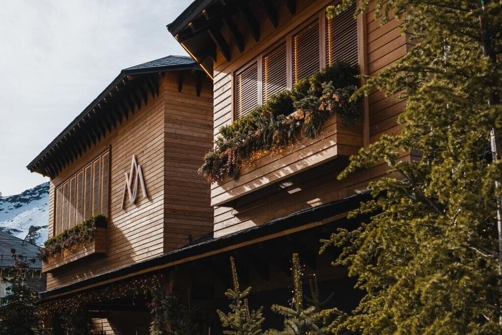 Готель The Mountains (ex. Ziryab) 3*