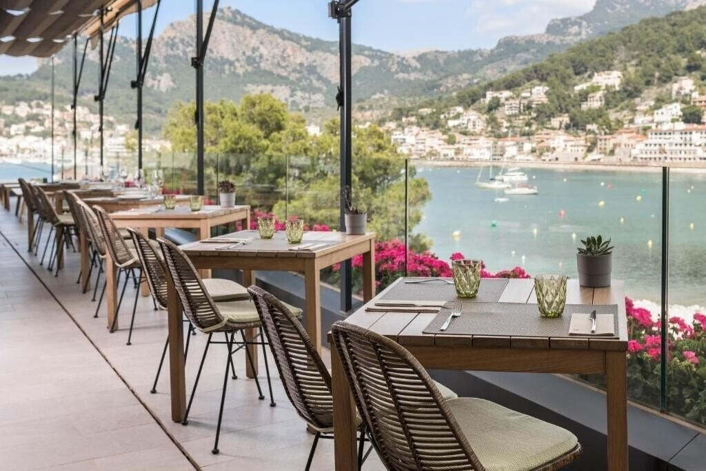 Територія Pure Salt Port De Soller 4*