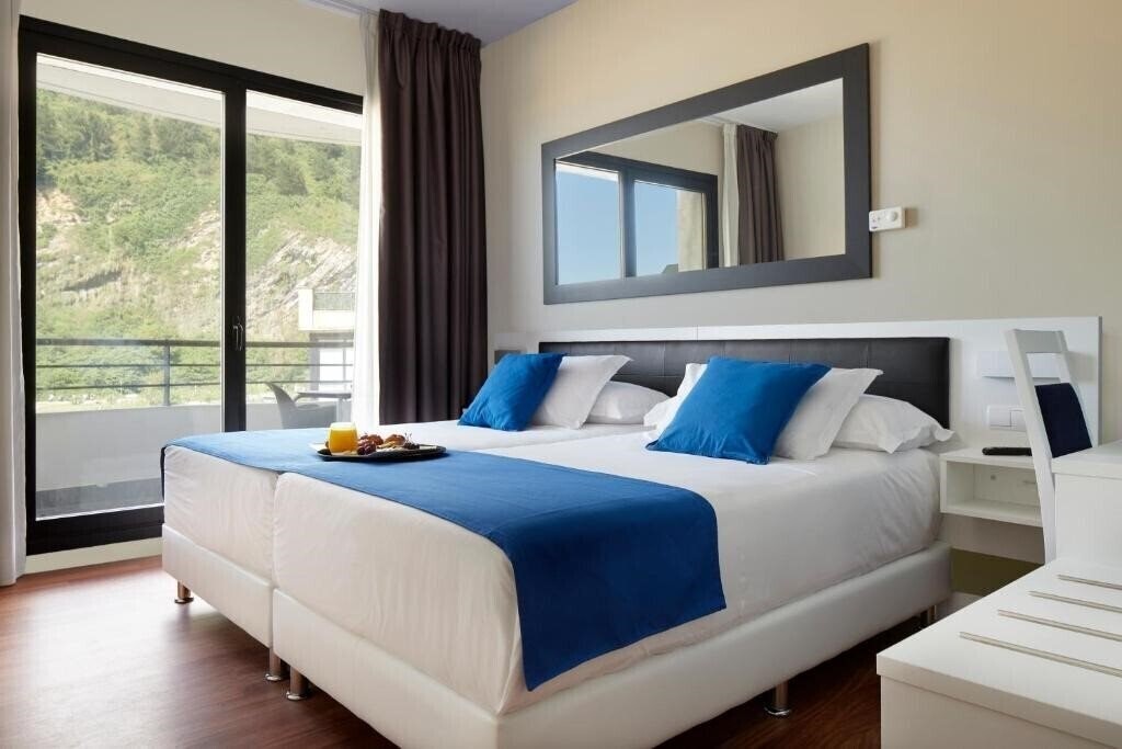 Панорама Villa Antilla Hotel & Thalasso 3*