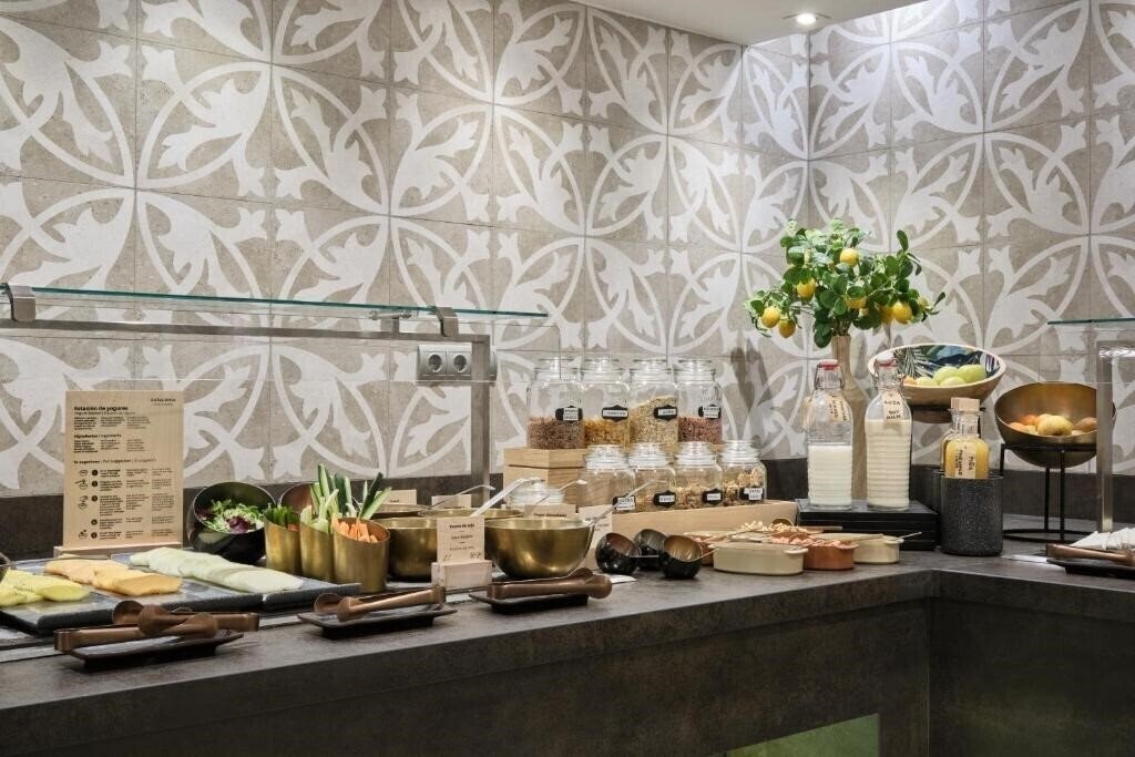 Вид Catalonia Park Guell (ex. Catalonia Rubens) 3*