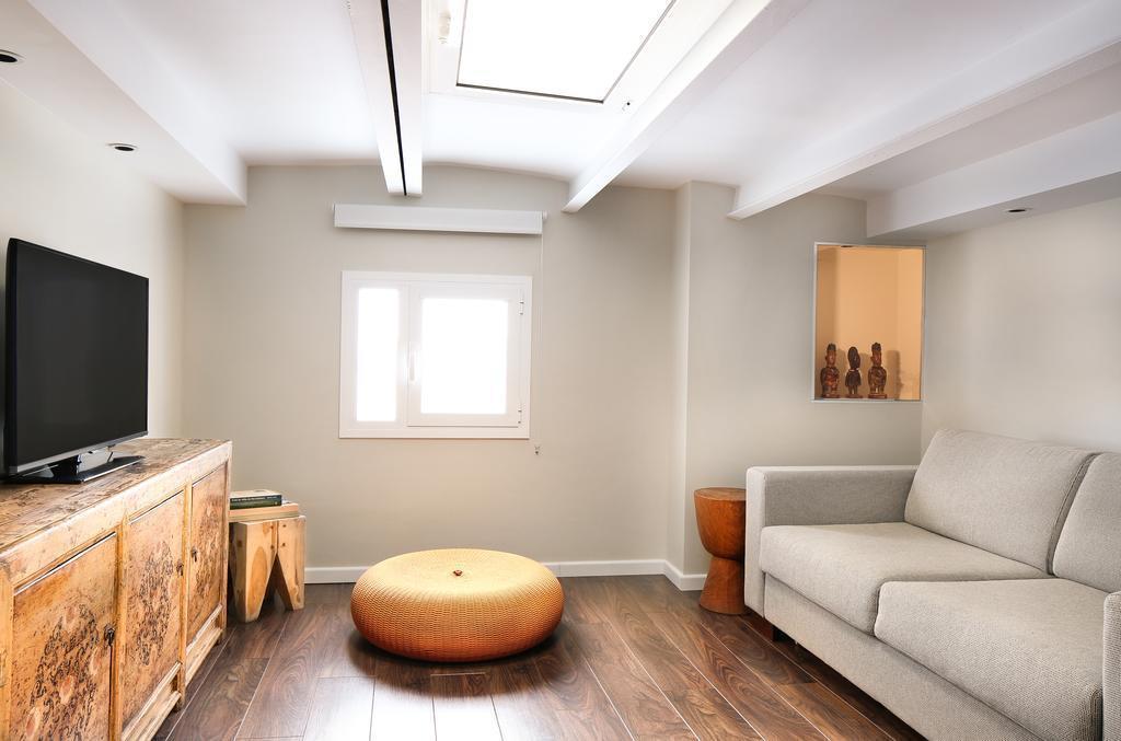 Отель Balmes Barcelona 4*