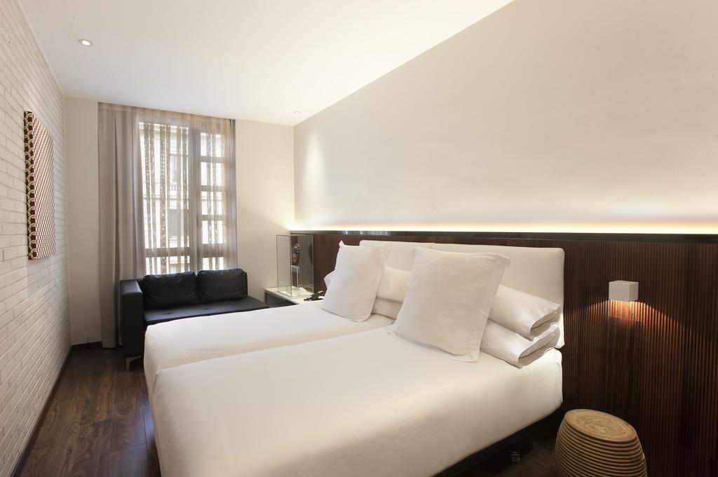 Вид Balmes Barcelona 4*