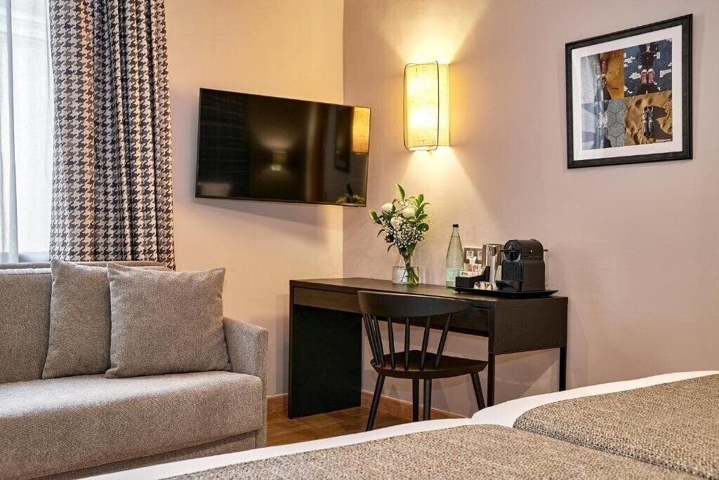 Панорама Hesperia Metropol 3*