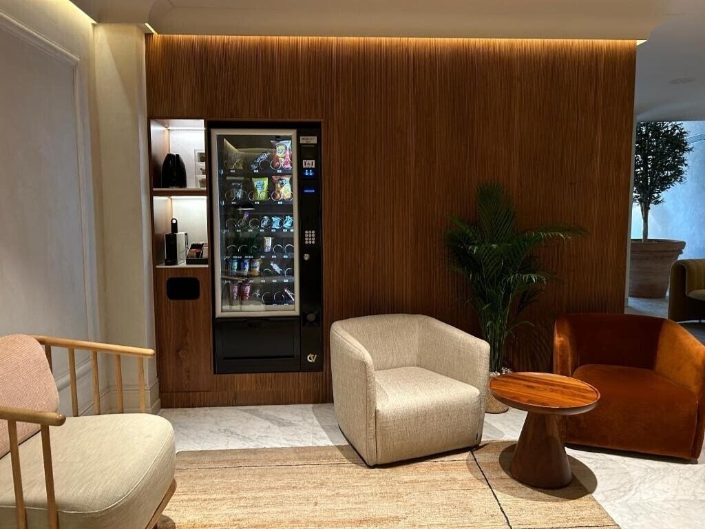 Территория Caledonian 3*