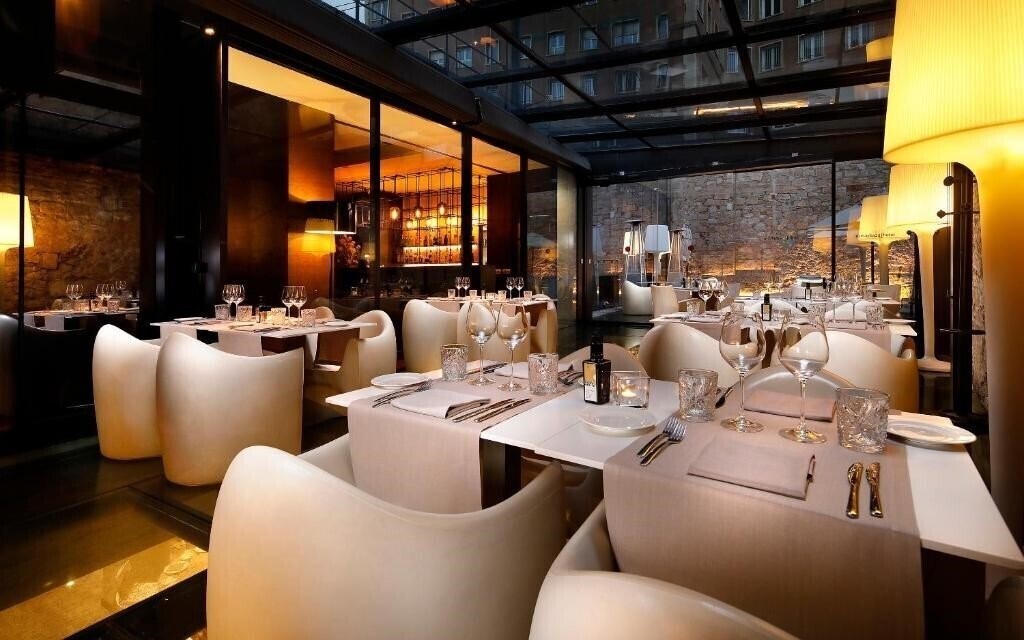 Апартаменты Olivia Plaza 4*