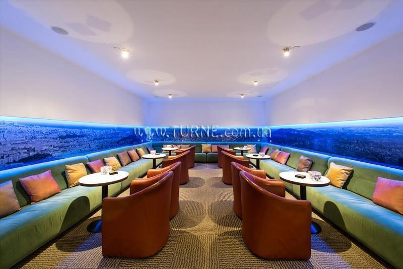 Готель Tryp Aeropuerto 4*