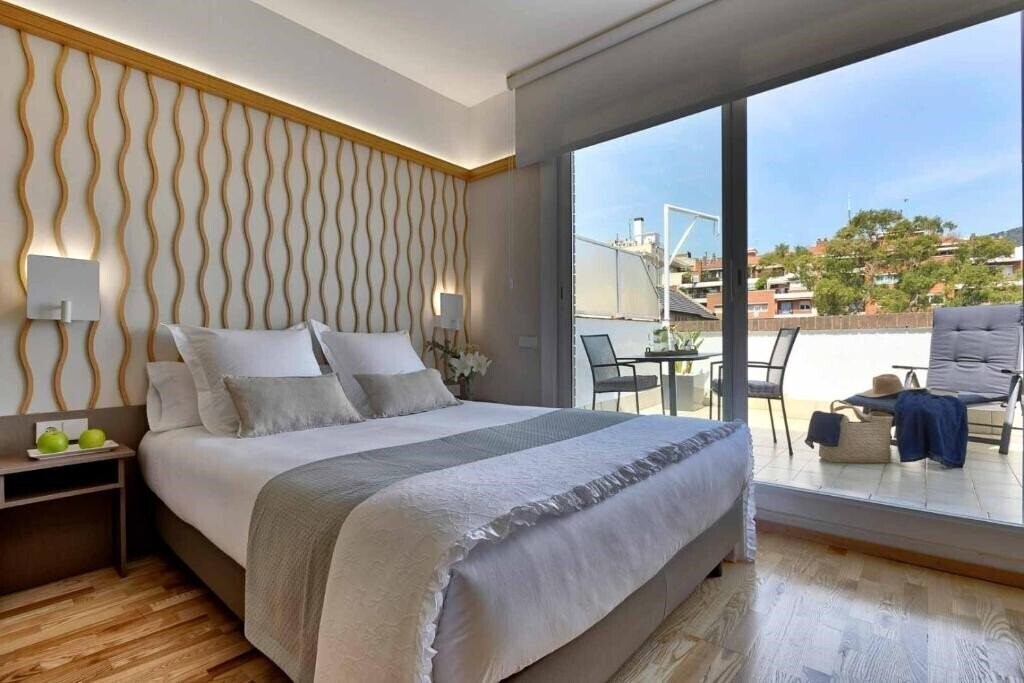 Територія Bonanova Suite Aparthotel 3*