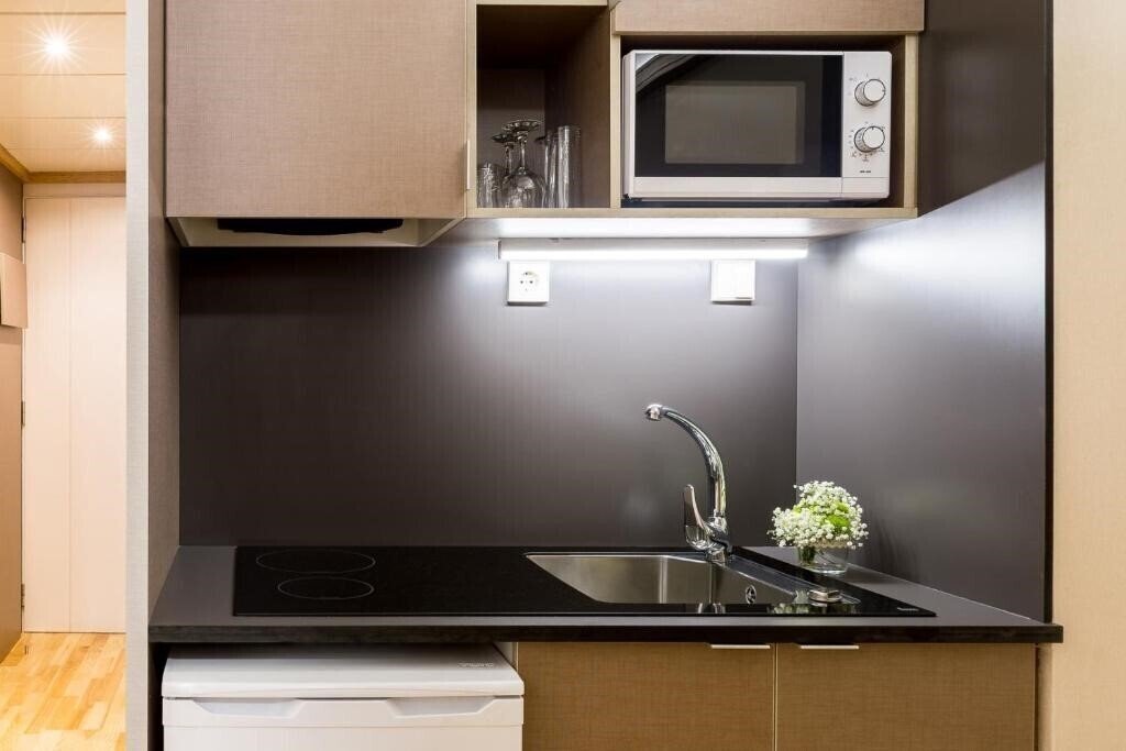 Апартаменти Bonanova Suite Aparthotel 3*