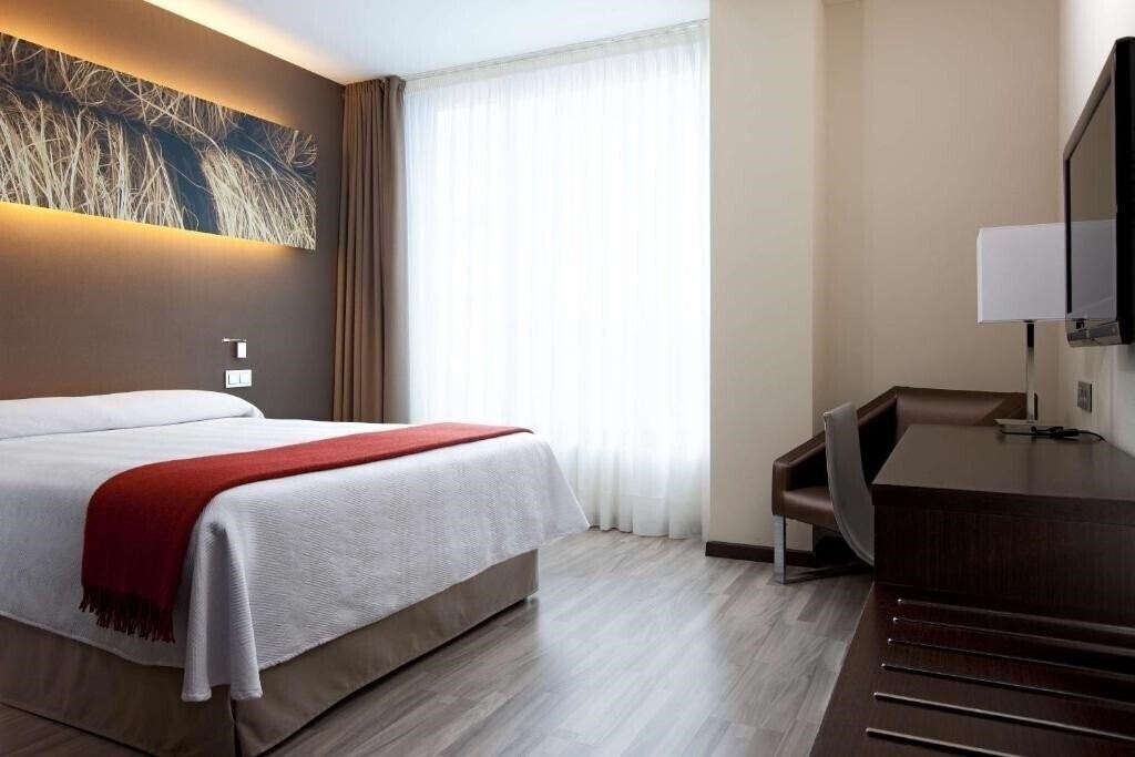 Фото NH Barcelona Diagonal Center 3*