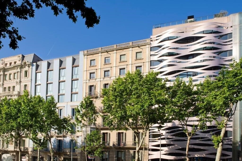 Территория Barcelona Apartment Suites Avenue Luxe 4*