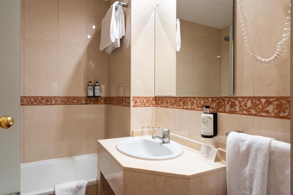 Фотография Sunotel Junior 2*