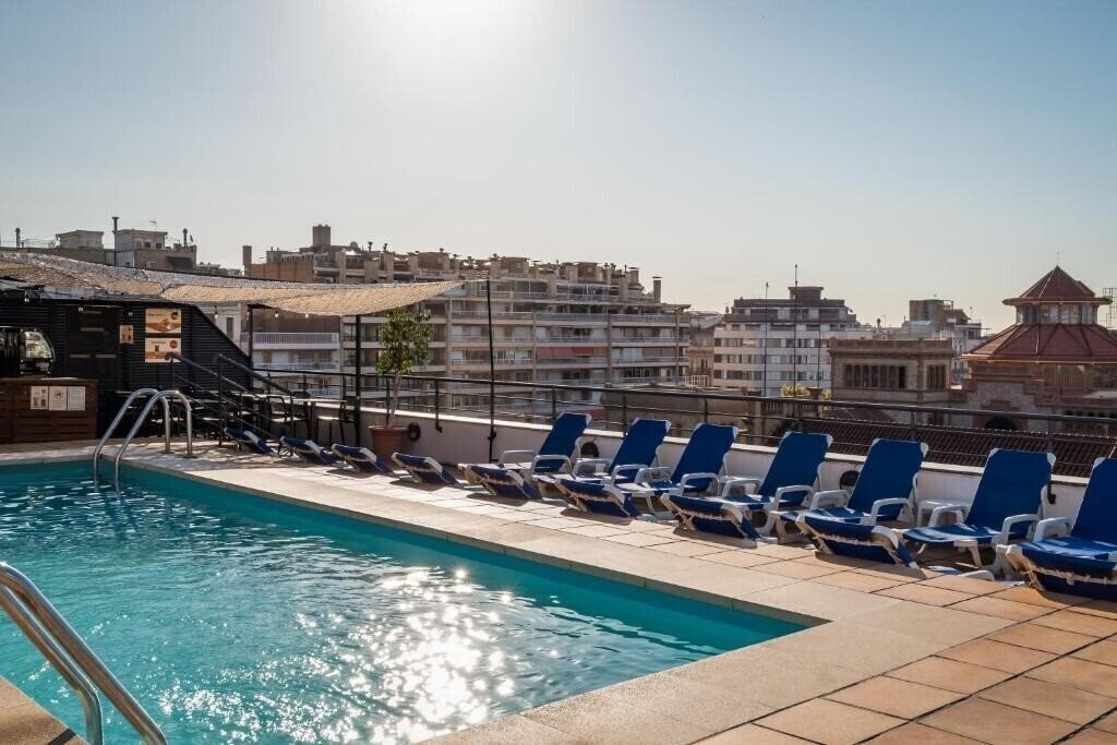 Территория Sunotel Junior 2*