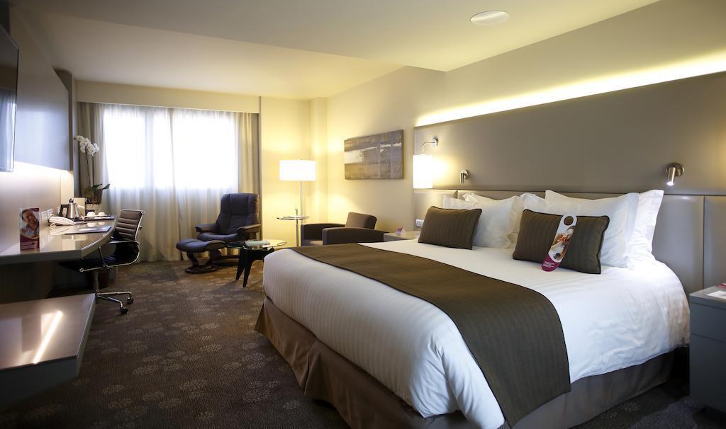 Фотографія Crowne Plaza Barcelona - Fira Center 4*