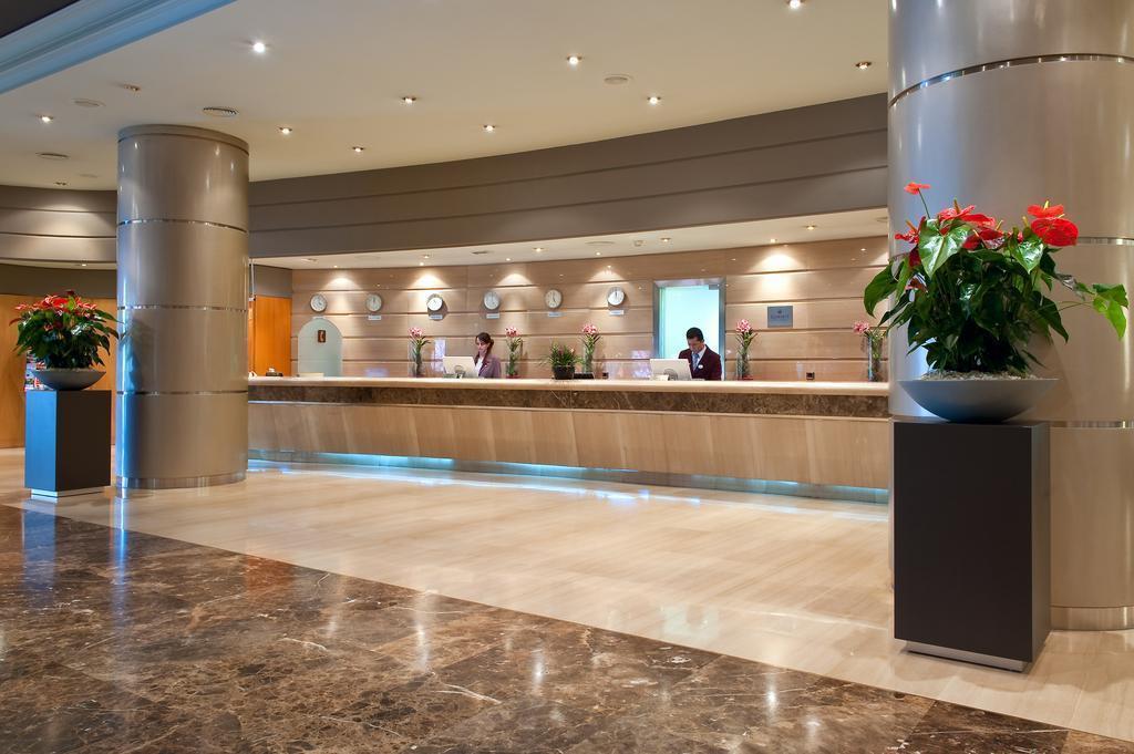 Територія Crowne Plaza Barcelona - Fira Center 4*
