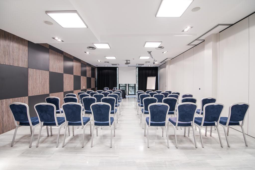 Апартаменти Petit Palace Barcelona 4*