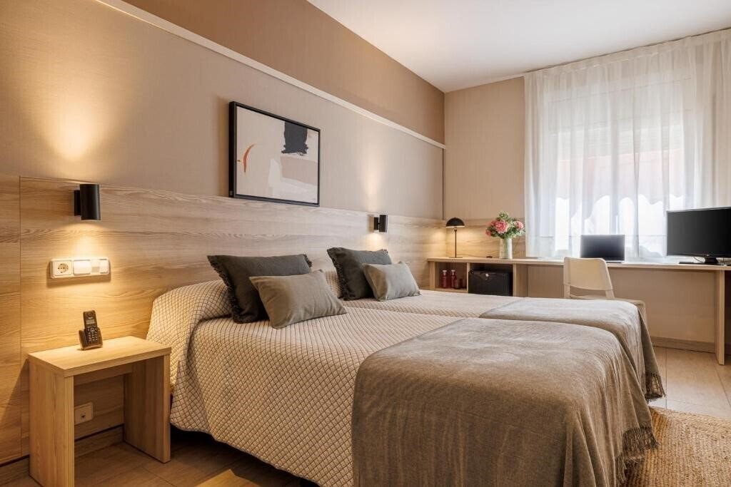 Фотографія Husa Bonanova Park 2*