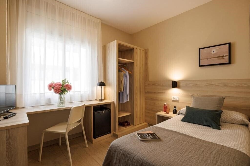 Територія Husa Bonanova Park 2*