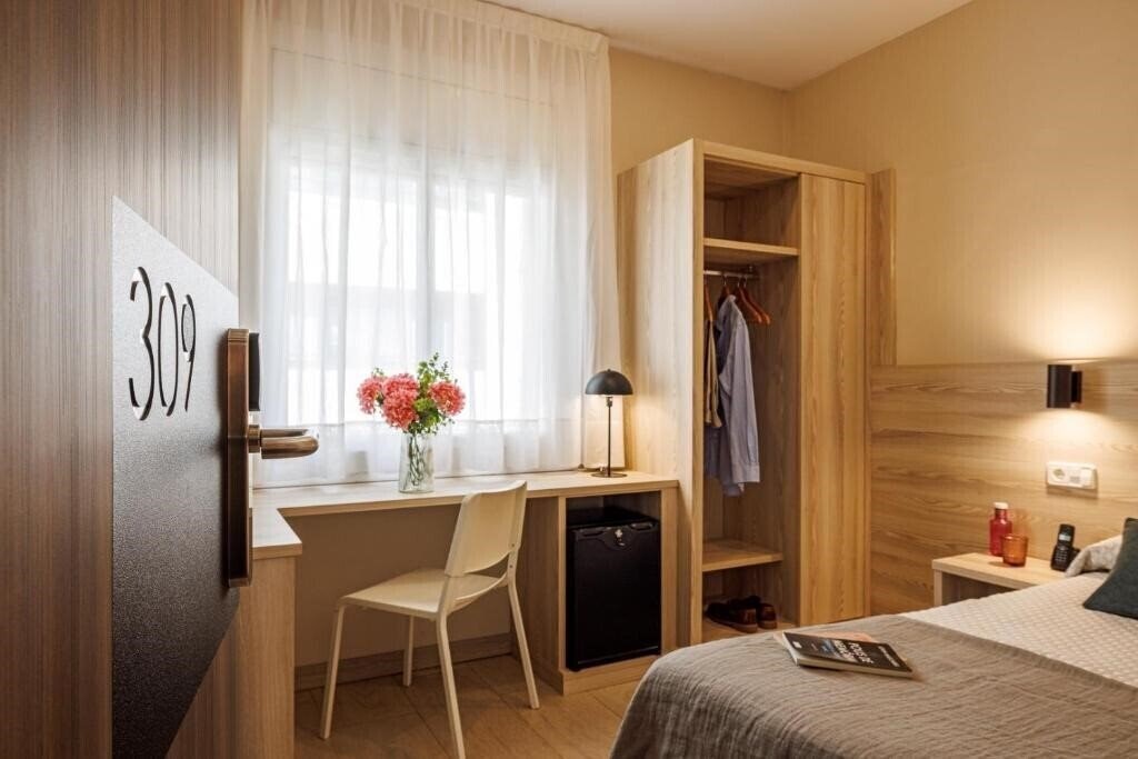 Панорама Husa Bonanova Park 2*