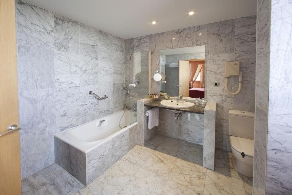 Фотографія Parador De Cardona 4*