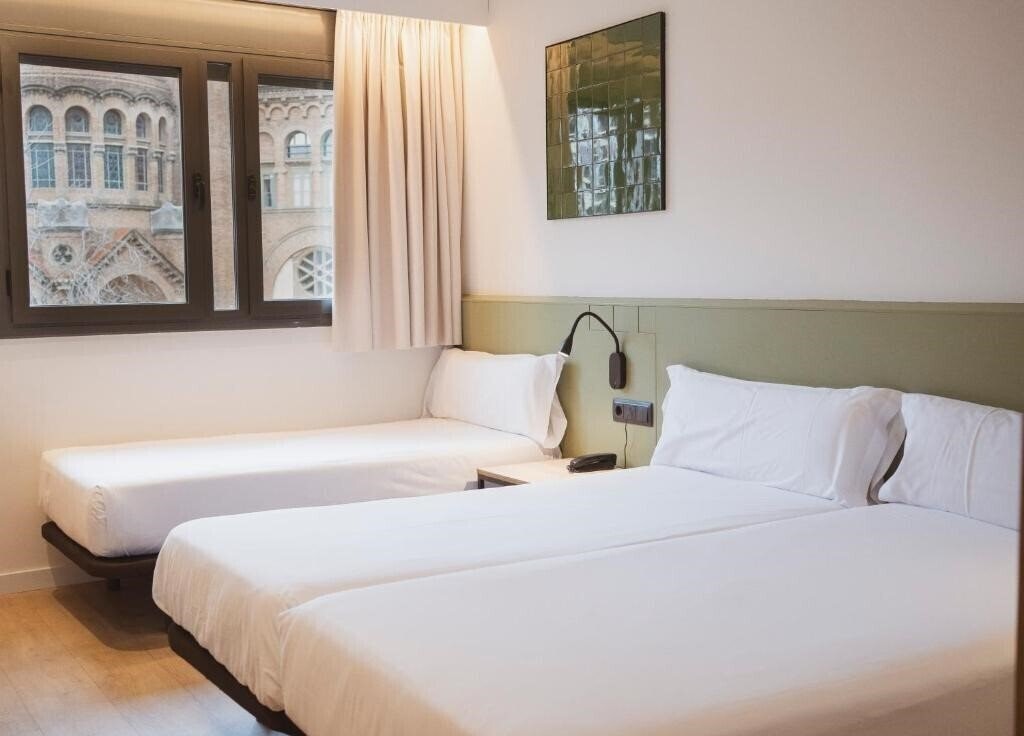 Панорама Amrey Sant Pau 2*