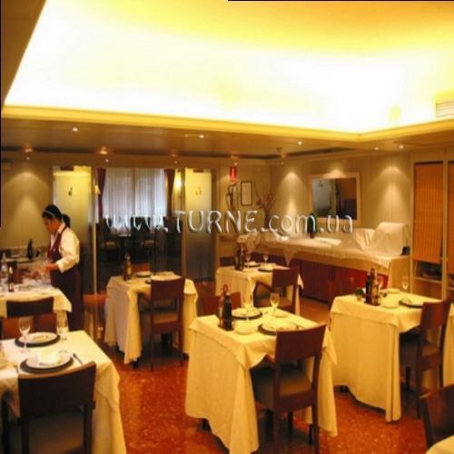 Территория Atiram Tres Torres Hotel (ex. Husa Tres Torres) 3*