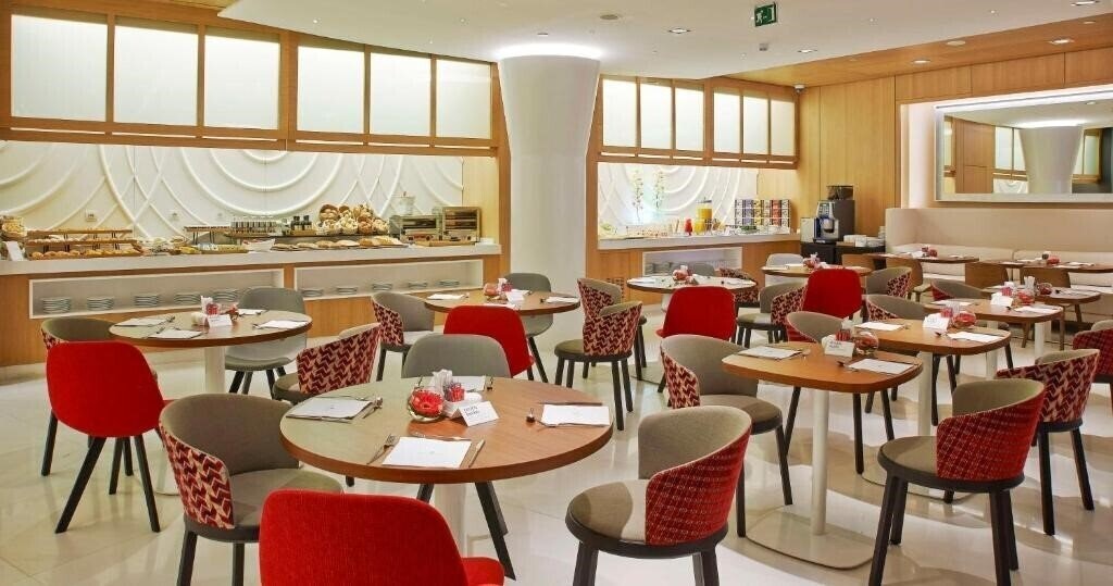 Вид NH Barcelona Calderon (ex. NH Calderon) 5*