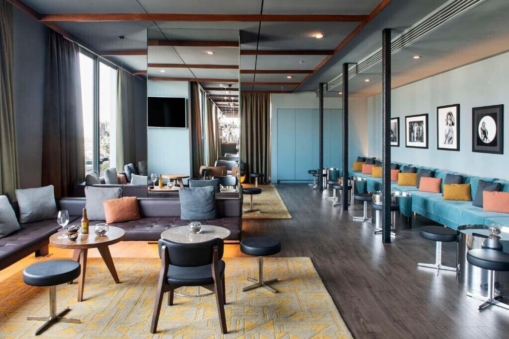 Територія NH Barcelona Calderon (ex. NH Calderon) 5*