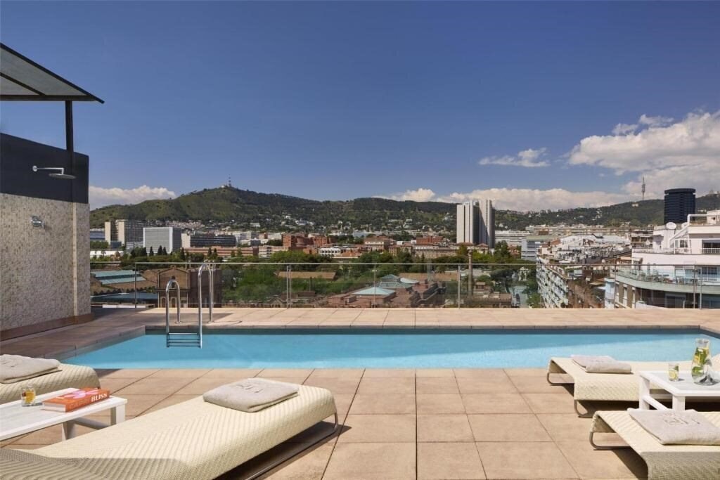 Изображение NH Barcelona Stadium (ex. NH Rallye) 3*