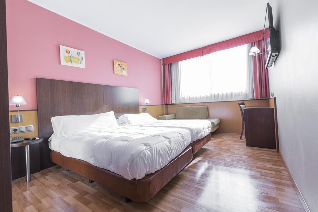 Готель Ronda Lesseps 3*