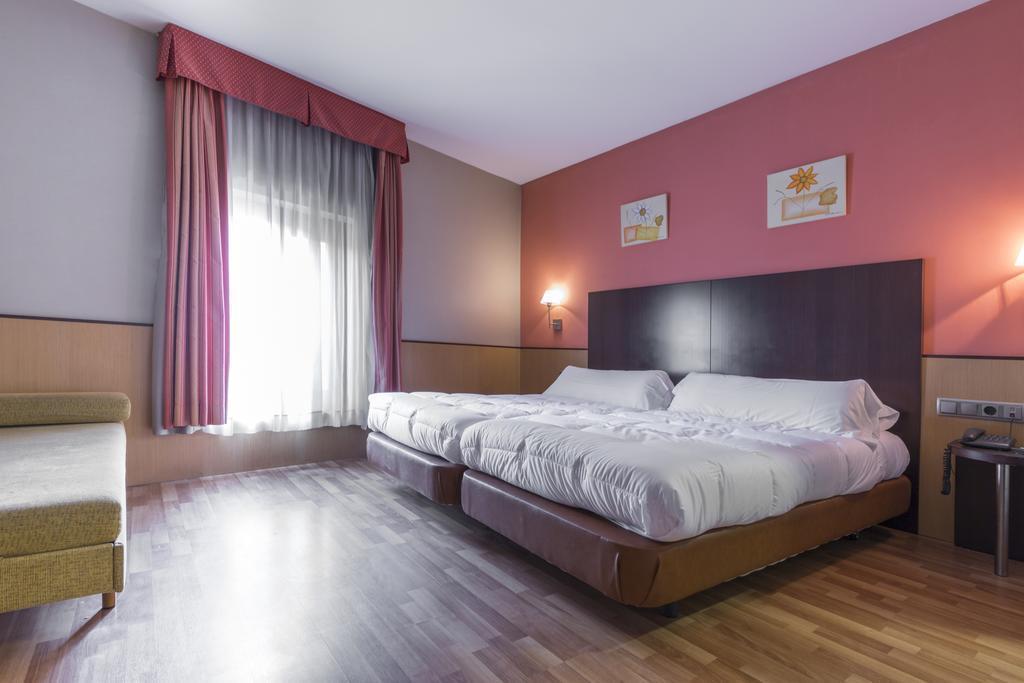 Вид Ronda Lesseps 3*