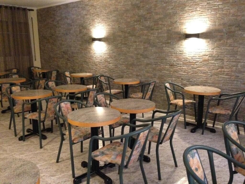 Территория Hostal Bonavista (ex. Bonavista Hotel) 2*