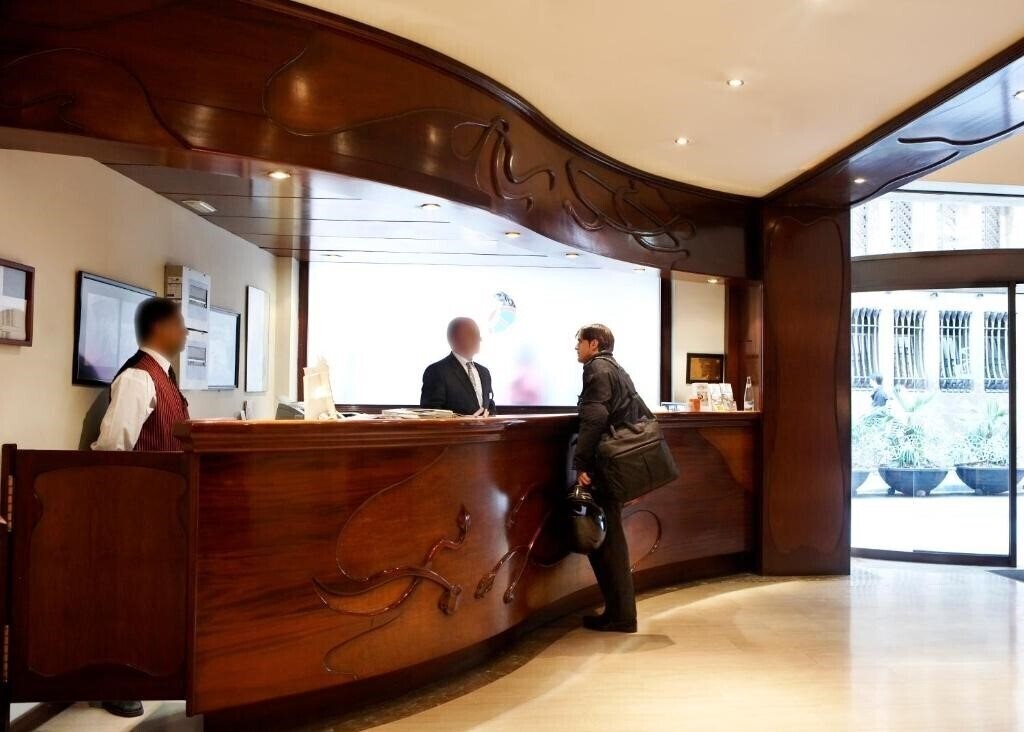 Территория Gaudi 3*