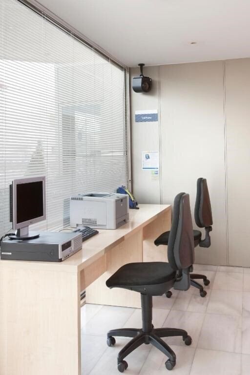 Картинка Holiday Inn Express Molins De Rei 3*