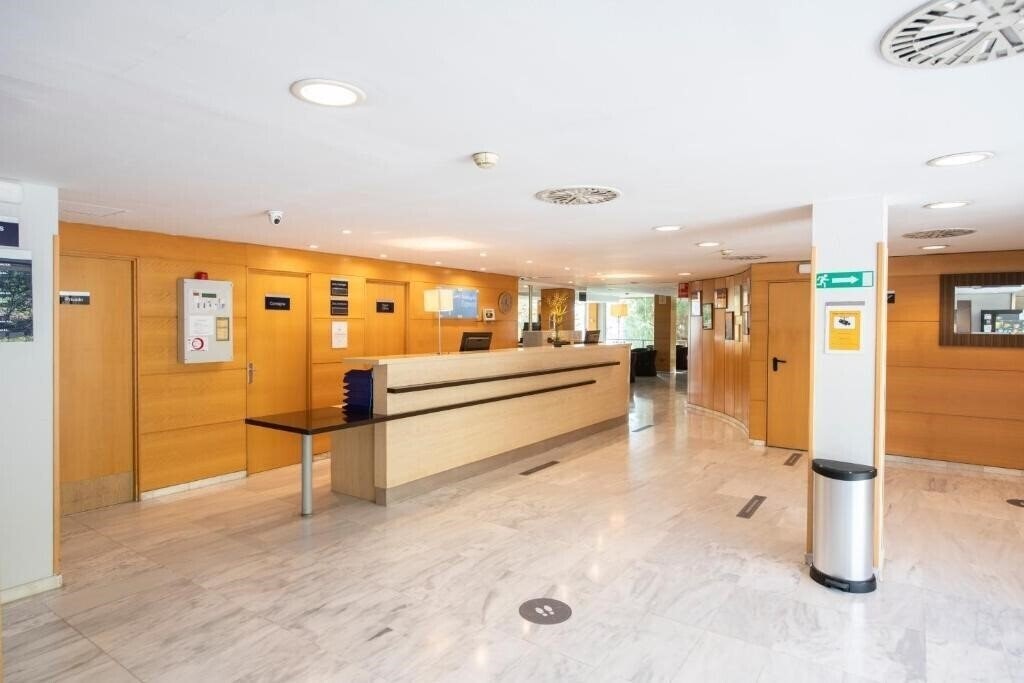 Вид Holiday Inn Express Montmelo 3*