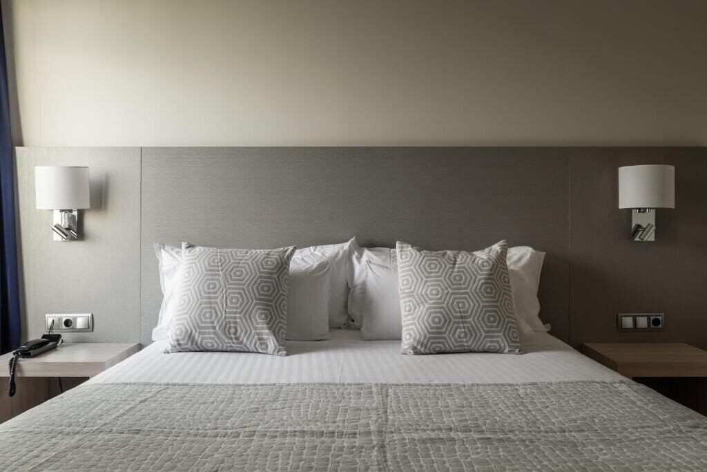 Территория Mercure Augusta Barcelona Valles 4*