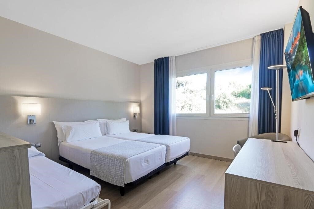 Панорама Mercure Augusta Barcelona Valles 4*