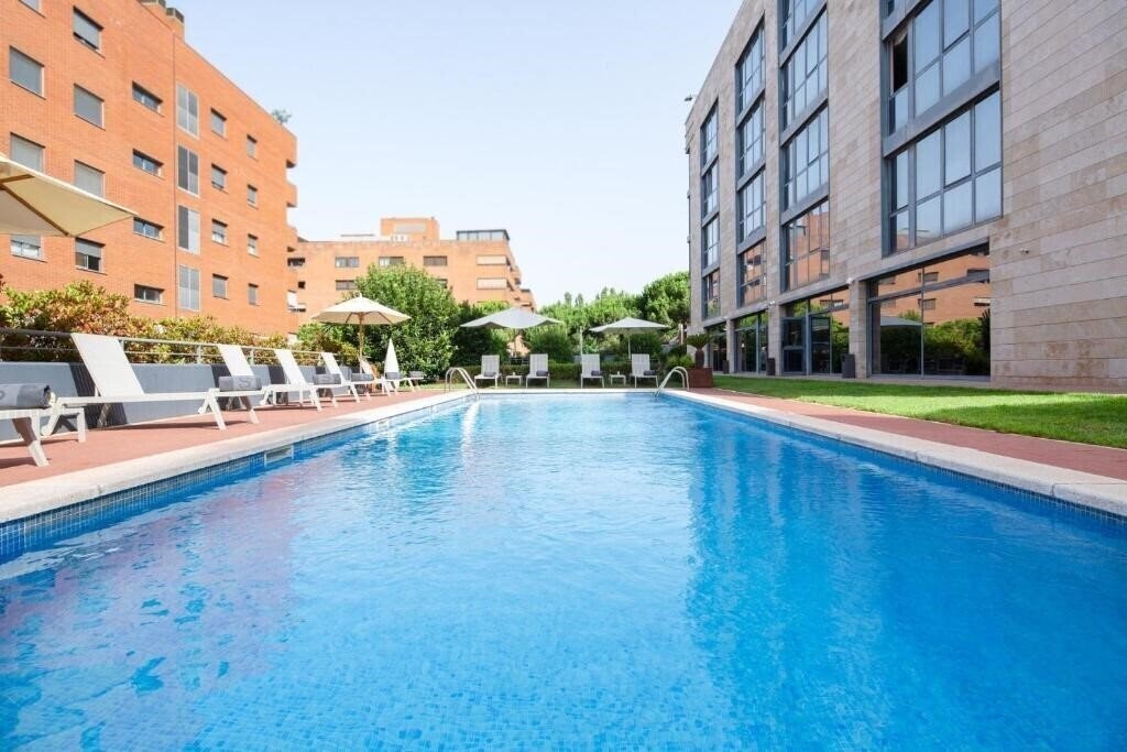 Отель NH Cornella (ex. Sercotel Cornella Barcelona) 3*