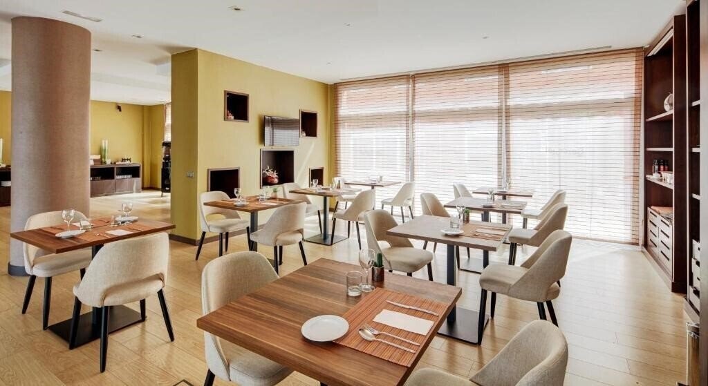 Зображення Sercotel Sant Boi (ex. NH Sant Boi) 3*